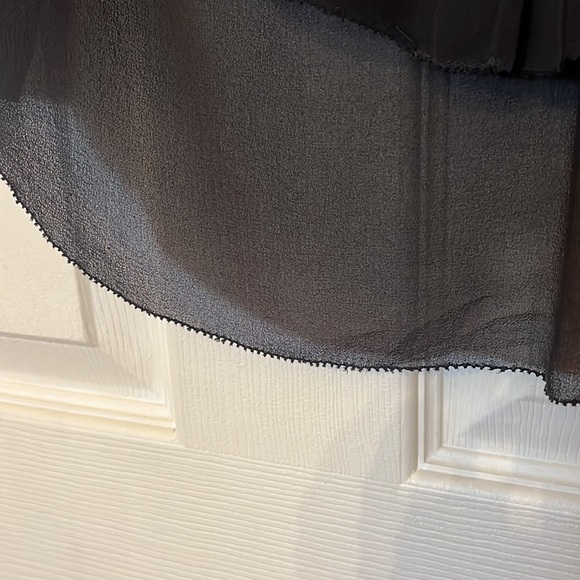 Wilfred 100% silk black top - Picture 5 of 5